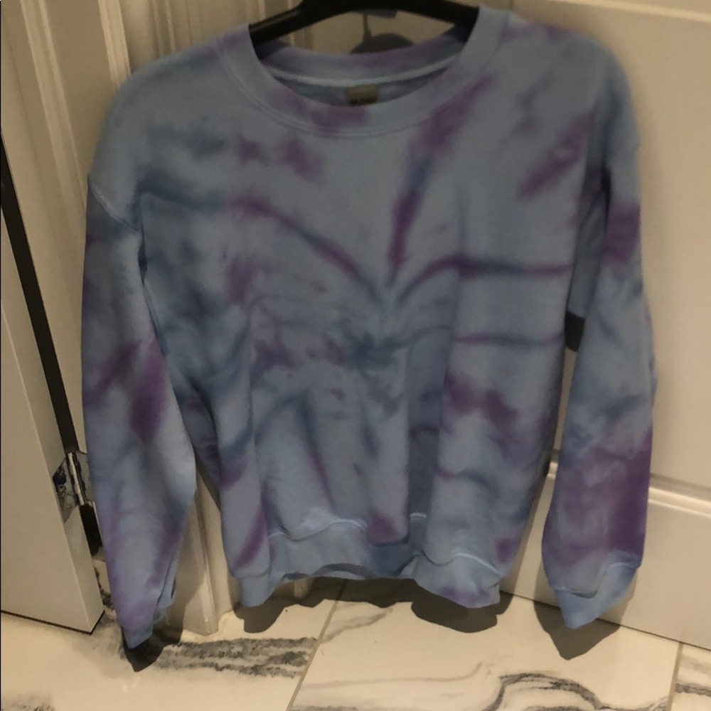 Tye dye crew neck sweater